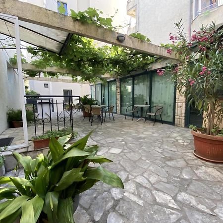 Guesthouse Tri Palme Bečići 외부 사진