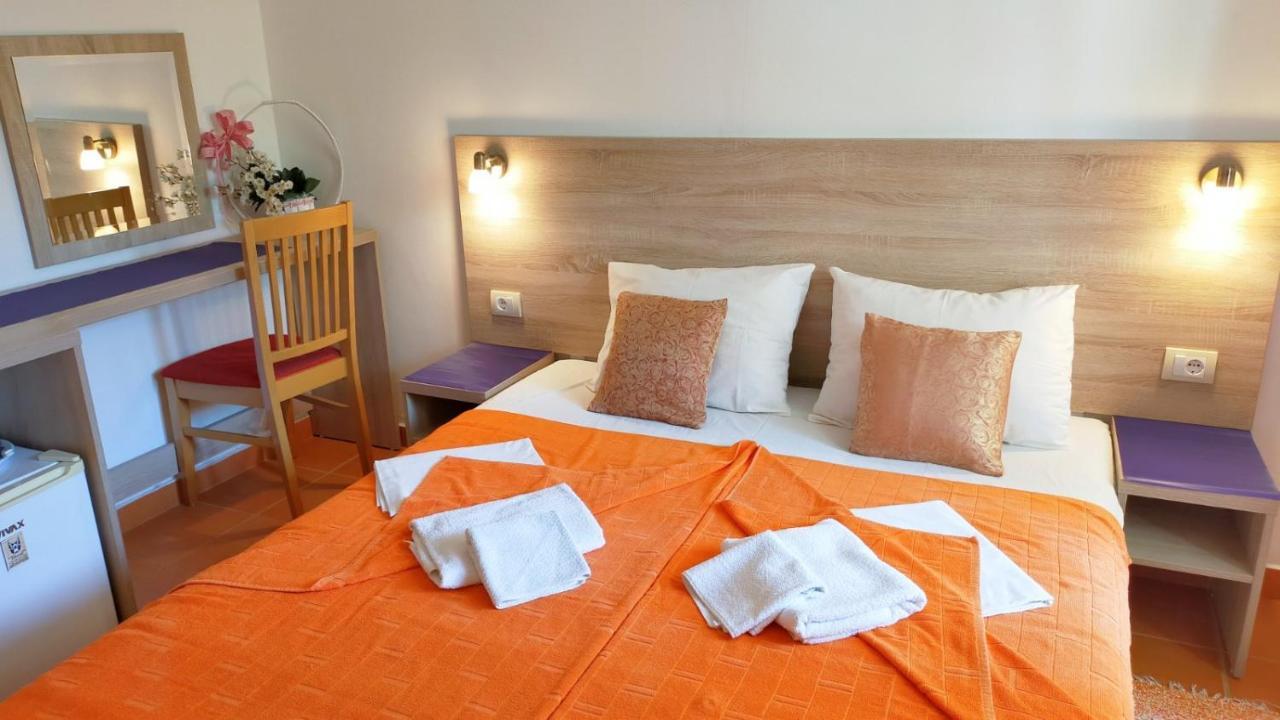 Guesthouse Tri Palme Bečići 외부 사진